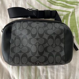 NWOT Coach Belt Bag